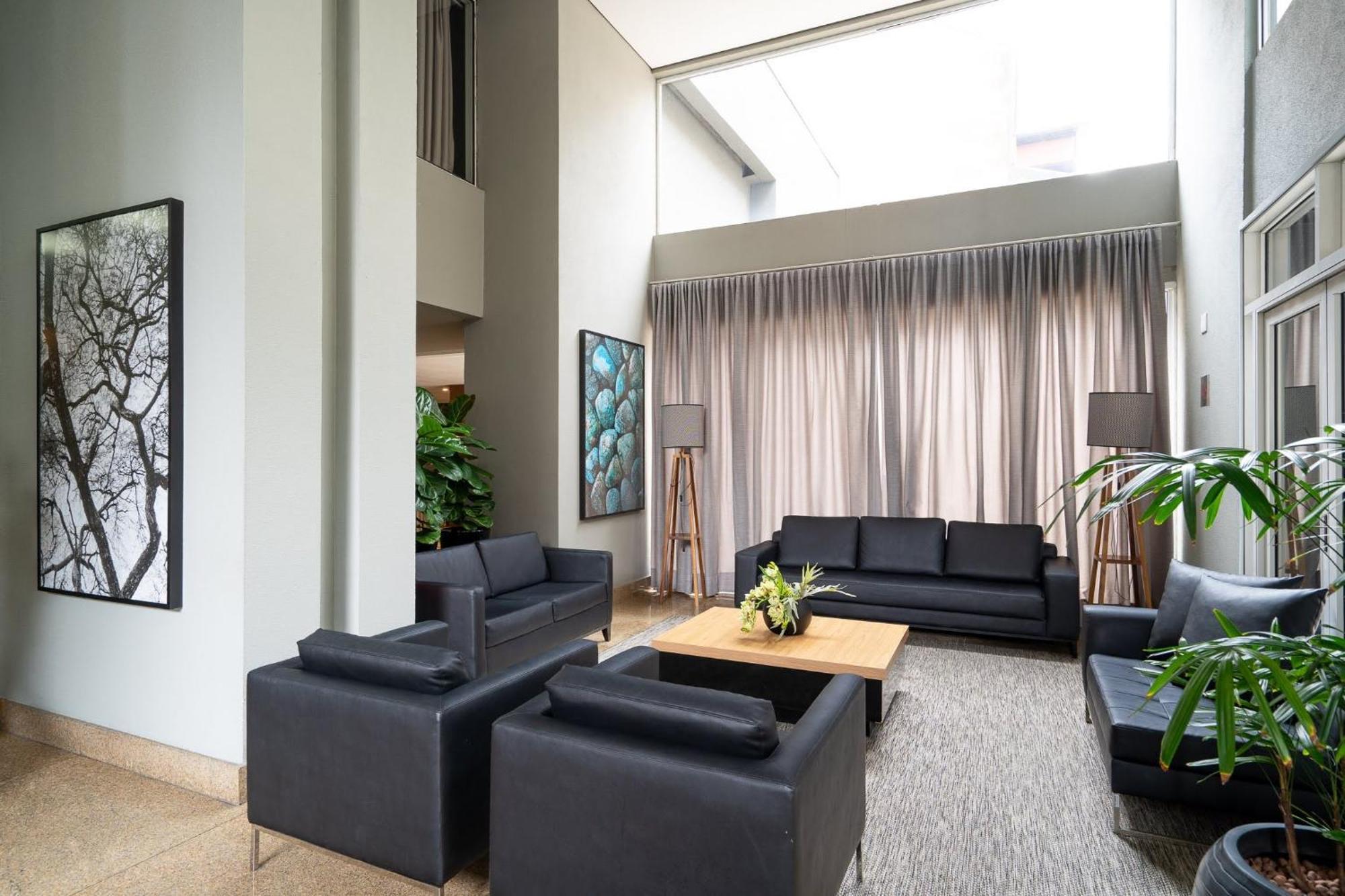 Suites Inside Hotel Windham Paulista サンパウロ エクステリア 写真