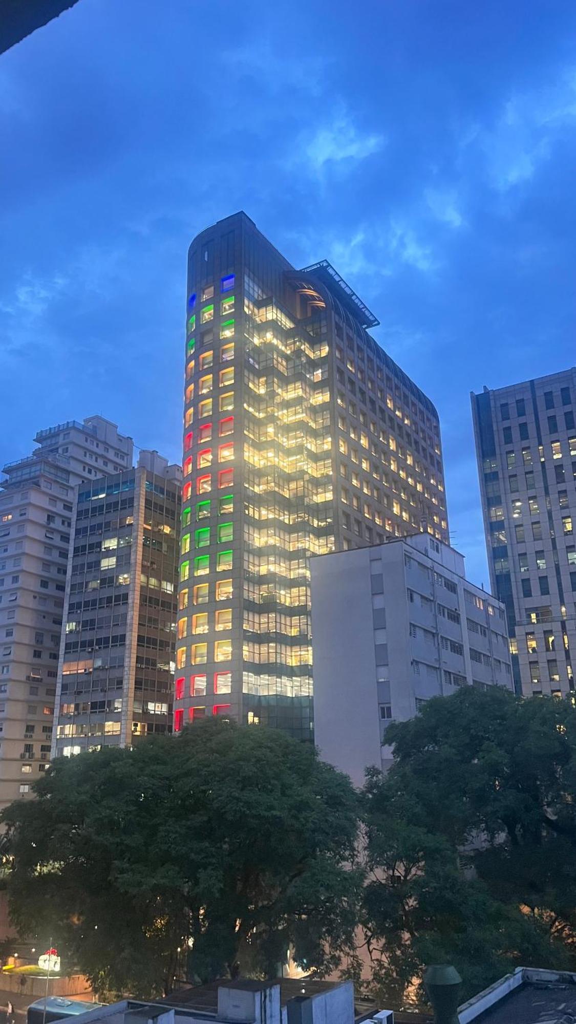 Suites Inside Hotel Windham Paulista サンパウロ エクステリア 写真